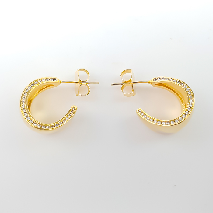 Brinco Ana Meia Argola com Zircônias Dourado