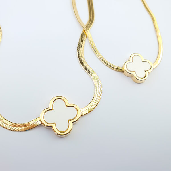 Conjunto Colar e Pulseira Trevo da Sorte - Imagem 3