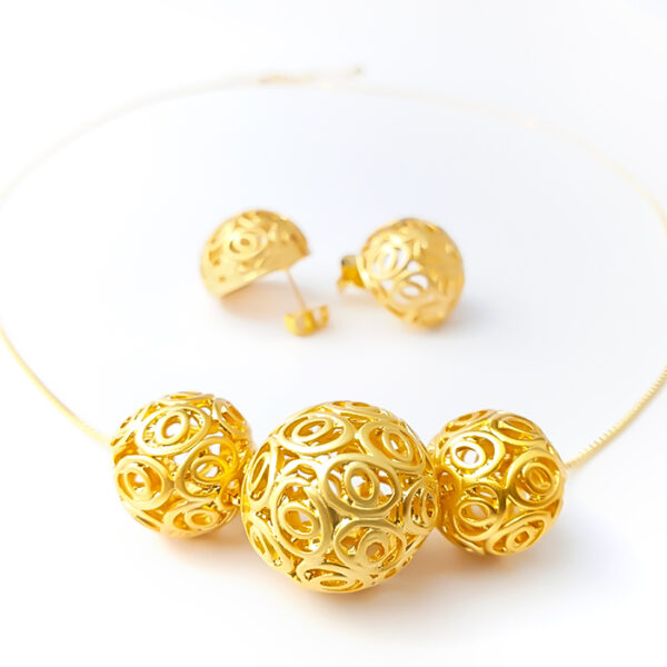 Conjunto Aurea Colar e Brincos Esferas Douradas Entrelaçadas - Imagem 3