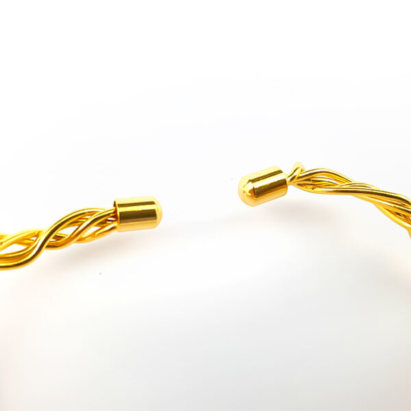 Bracelete Laura Dourada Entrelaçada - Imagem 4