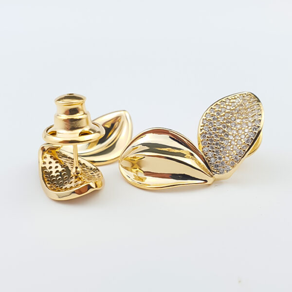 Brinco Folhas Douradas com Zircônias - Imagem 4