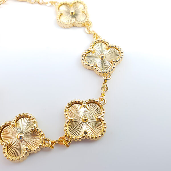 Pulseira Trevos da Sorte em Dourado - Imagem 3