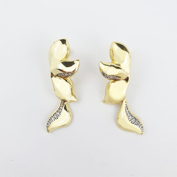 Brinco Lorena Folhas Douradas - Imagem 2